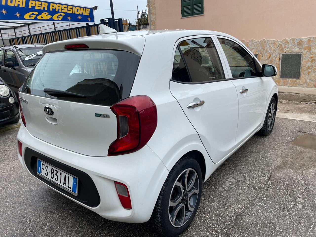 Kia Picanto 1.0 12V EcoGPL 5 porte Cool