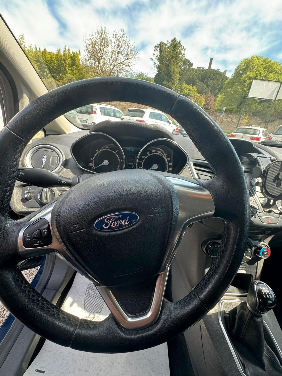 Ford Fiesta 1.5 TDCi 75CV 5 porte Black & White Edition EURO 6B