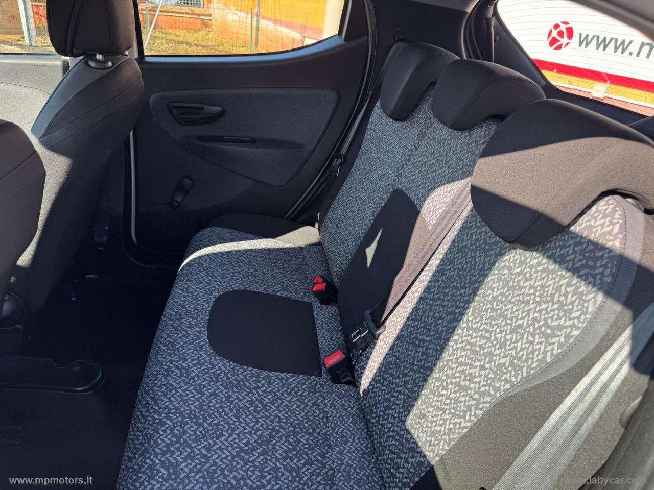 LANCIA YPSILON ELEFANTINO BLU 1.2 69CV 5P.