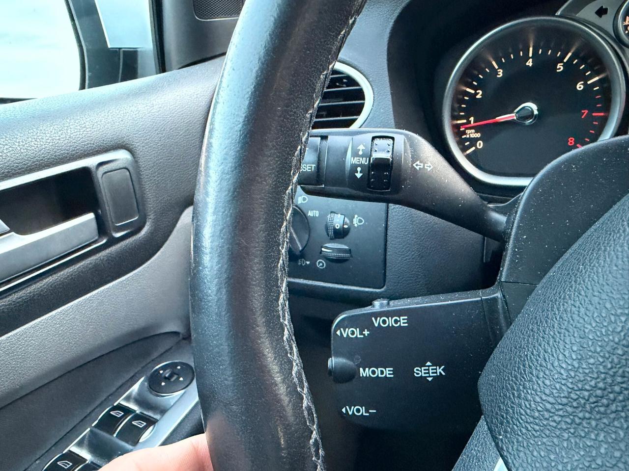 FORD FOCUS 2.0 TITANIUM BENZINA GPL 2030