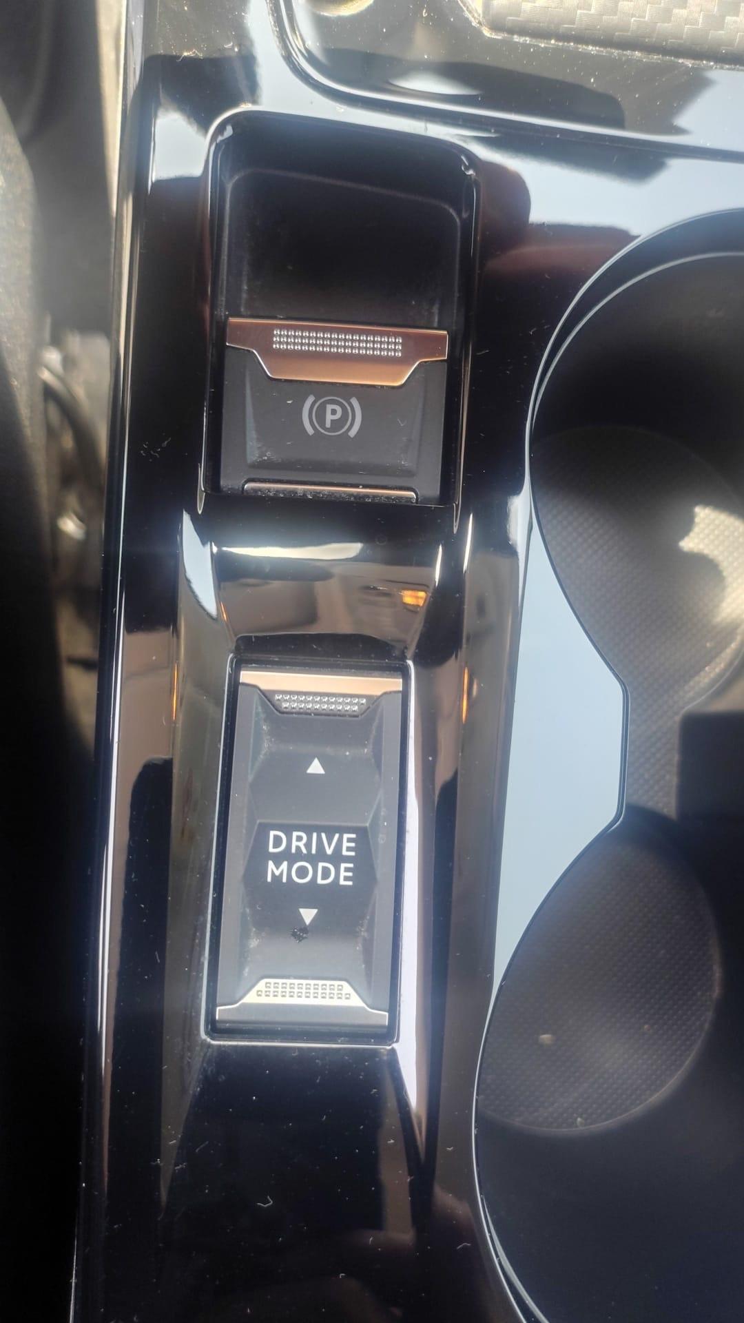 Peugeot 208 PureTech 130 Stop&Start EAT8 5 porte GT-line
