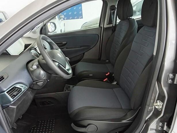 Lancia Ypsilon 1.2 69 CV 5 porte GPL Gold