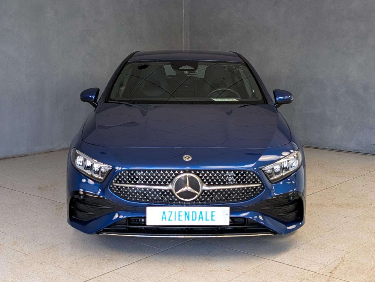 Mercedes-Benz A 180 180 Automatic Premium AMG Line