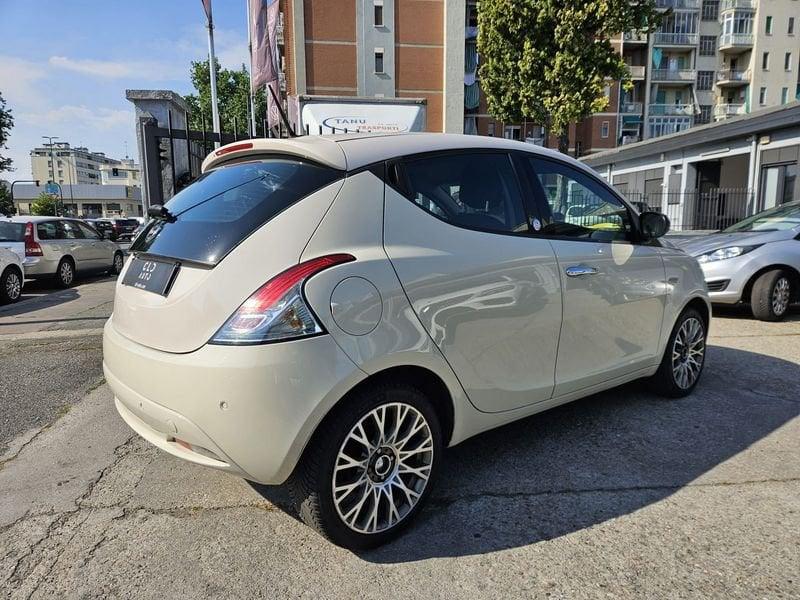 Lancia Ypsilon 1.2 69 CV Opening Edition
