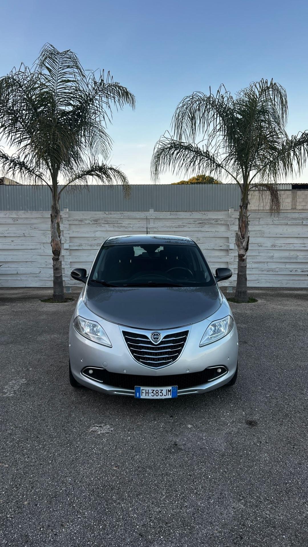 Lancia Ypsilon 1.2 benzina GPL