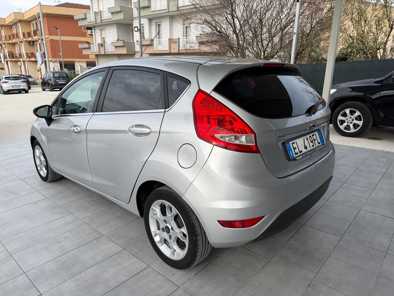Ford Fiesta 1.4 TDCi 70CV 5 porte Titanium