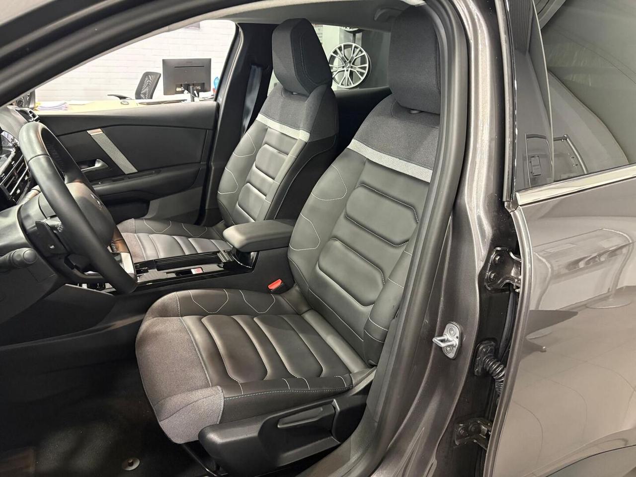 Citroen C4 1.2 puretech Max s&s 130cv eat8