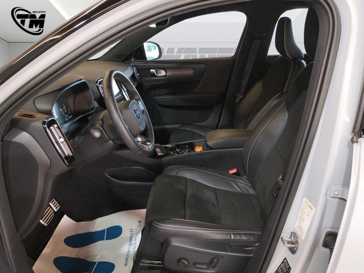 Volvo XC40 1.5 t4 Plug-in Hybrid automatico Ultimate Dark