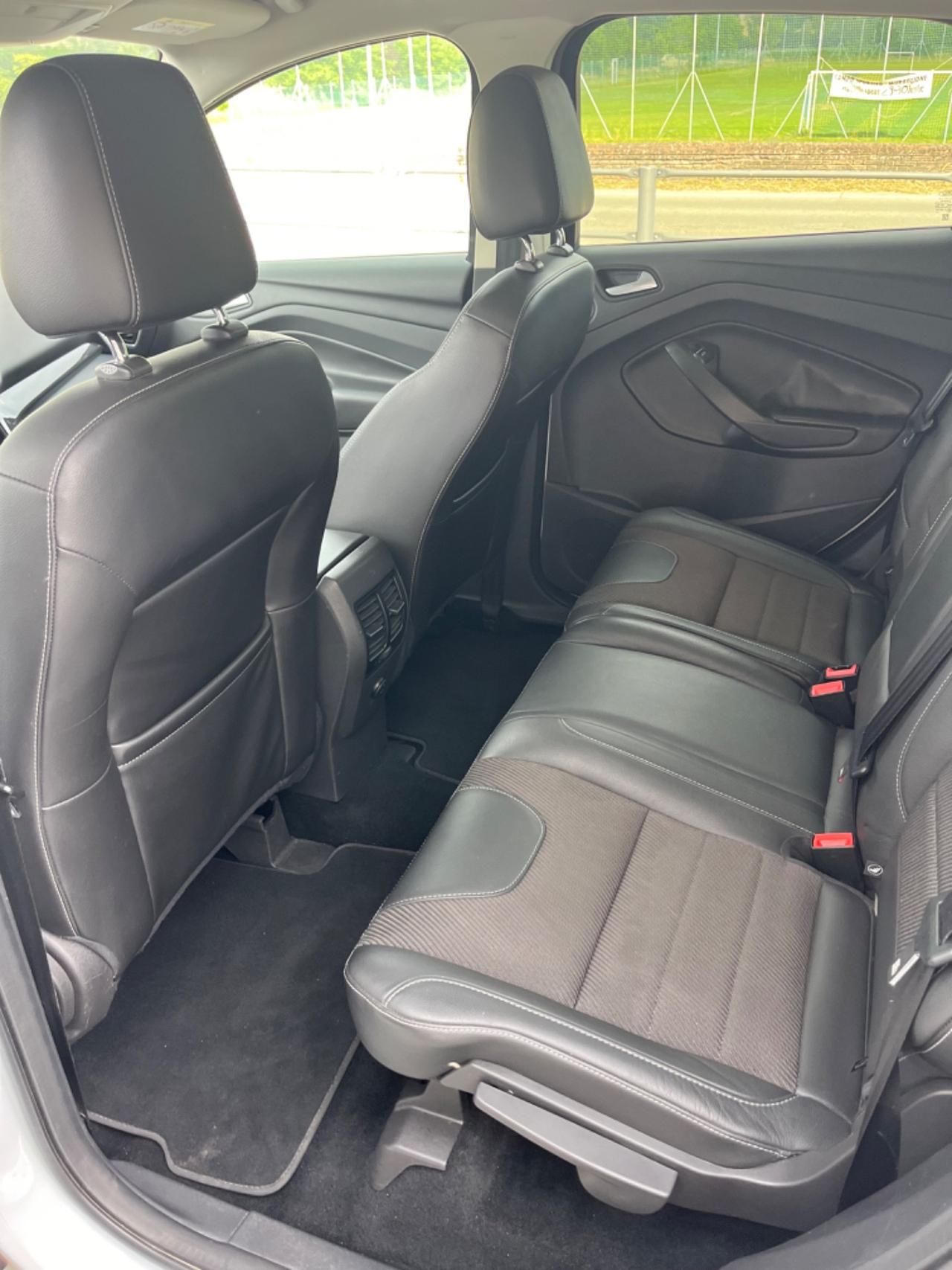Ford Kuga 2.0 TDCI 150 CV S&S 4WD Business