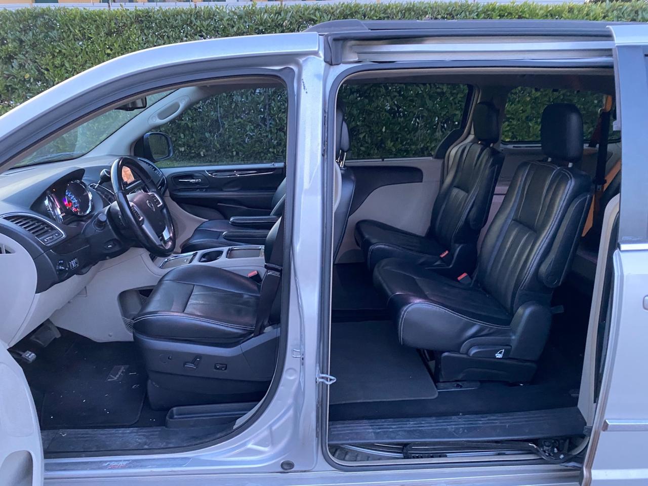 Lancia Voyager 2.8 Turbodiesel Platinum 163 CV