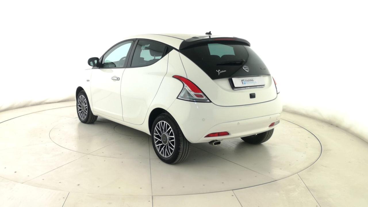 LANCIA Ypsilon III 2021 - Ypsilon 1.0 firefly hybrid Gold Plus s&s 70cv 5p.ti