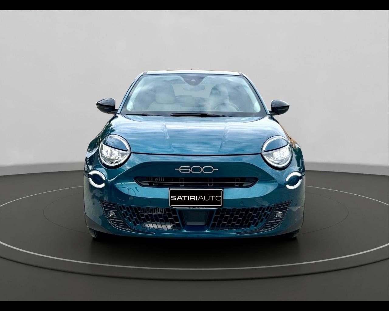 FIAT 600 1.2 hybrid La Prima 110cv auto