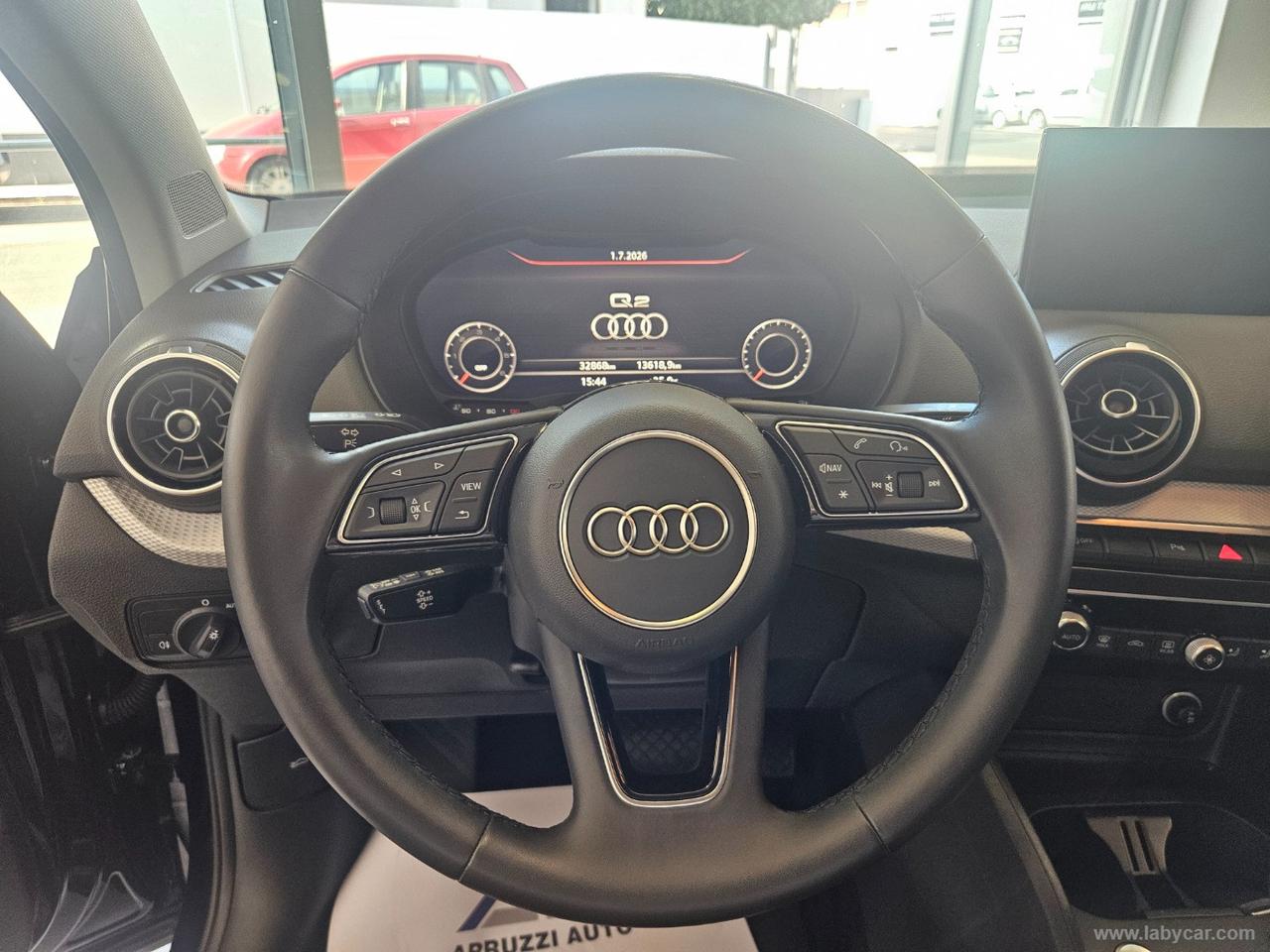 AUDI Q2 30 TDI S tronic Business