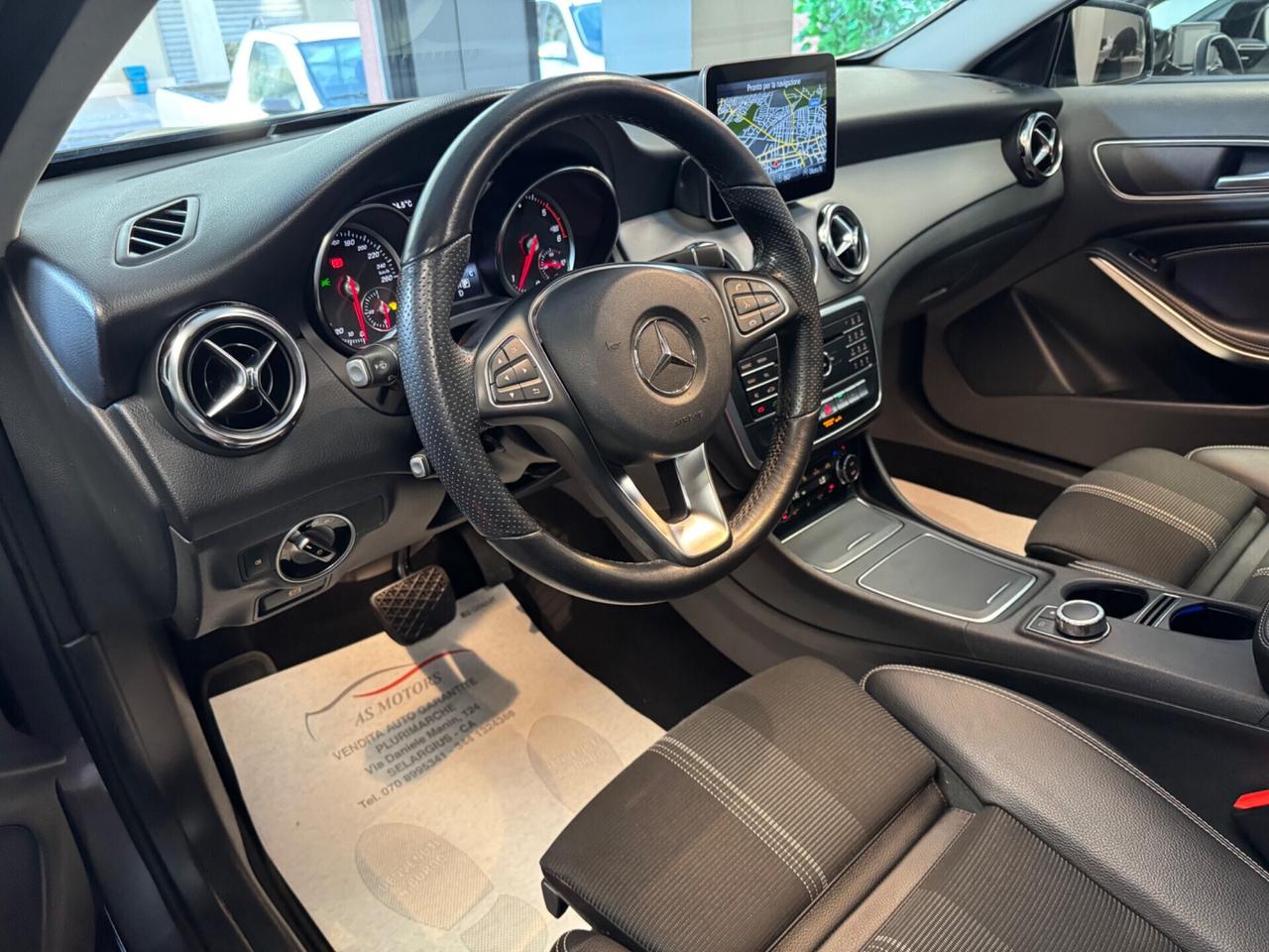 Mercedes-benz GLA 200 d Automatic Sport Tetto apribile