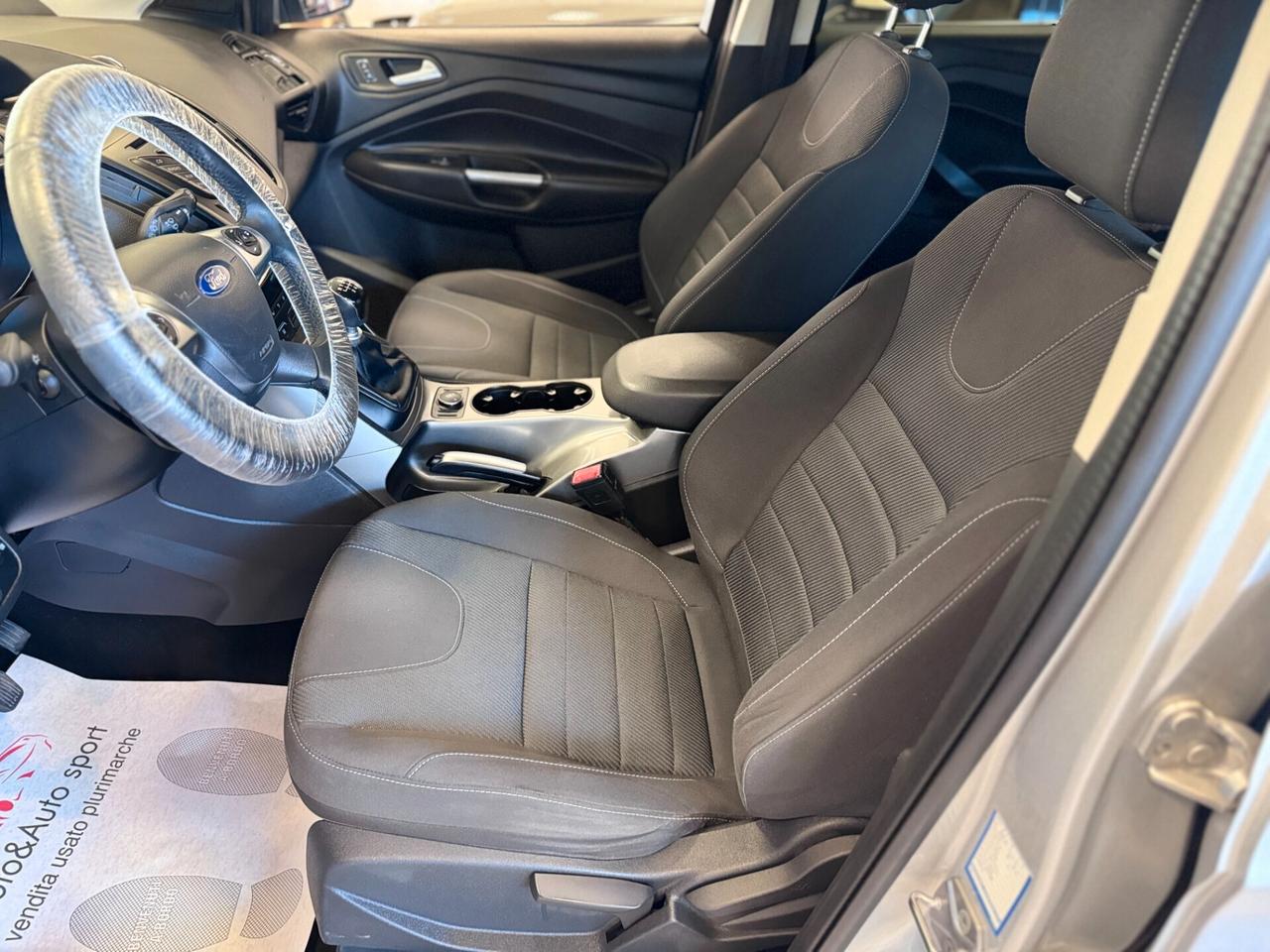 Ford Kuga 2.0 TDCI 115 CV 2WD Titanium