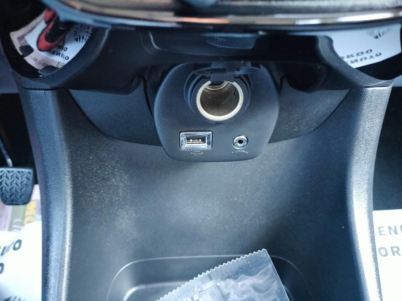 Citroen C1 VTi 68 5 porte Shine