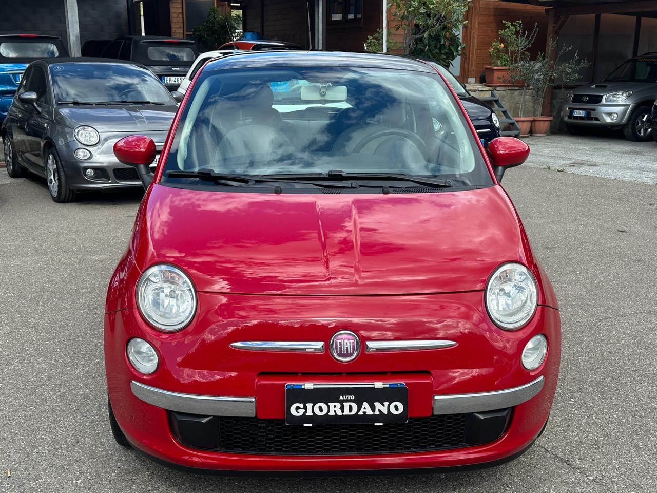 Fiat 500 1.2 Lounge rossa panoramica
