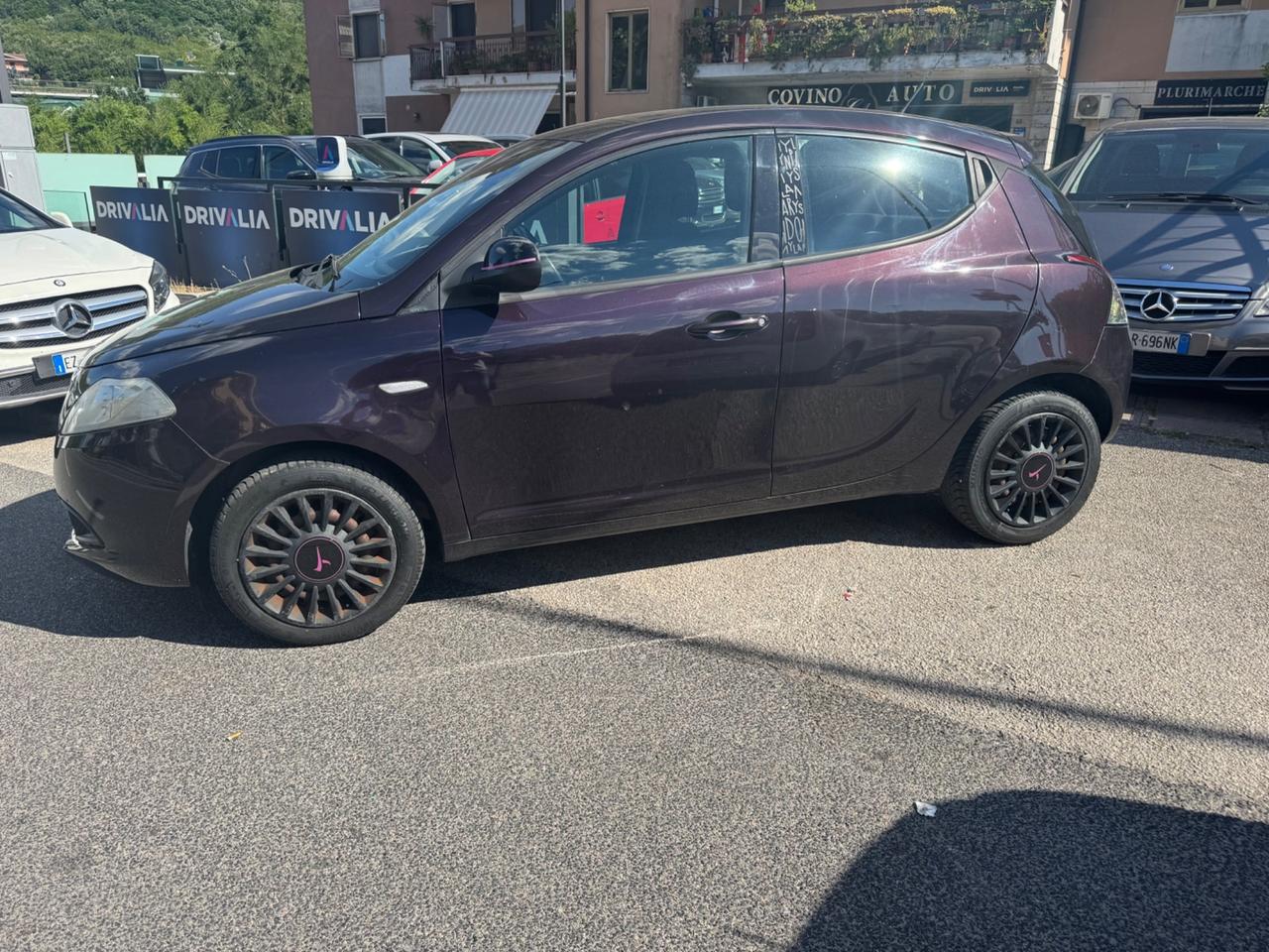 Lancia Ypsilon 1.2 69 CV 5 porte Elefantino
