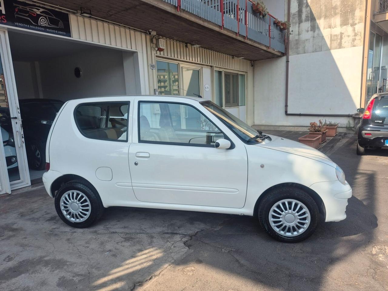 Fiat 600 1.1 Active CON SOLI 36000 KM O.C.C.A.S.I.O.N.E....