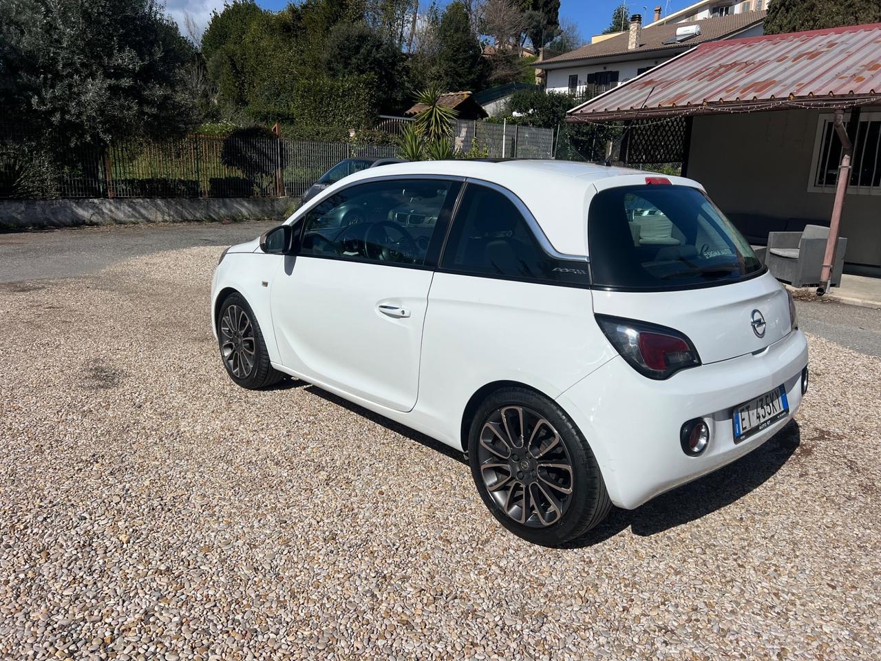 Opel Adam 1.2 70 CV Glam