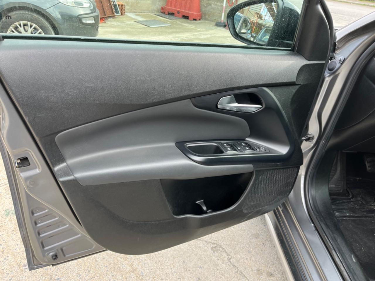 Fiat Tipo 1.6 Mjt S&S 5 porte Cross