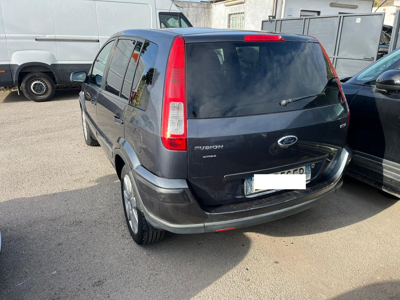 Ford Fusion 1.6 TDCi 5p. Collection