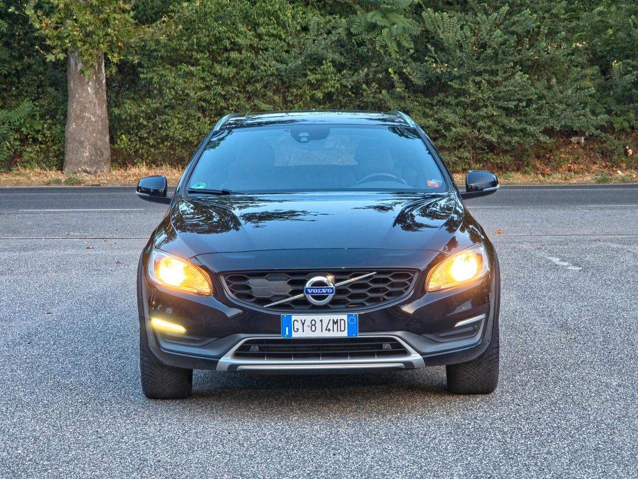 Volvo V60 Cross Country D4 Geartronic Summum 2016-E6 Automatico