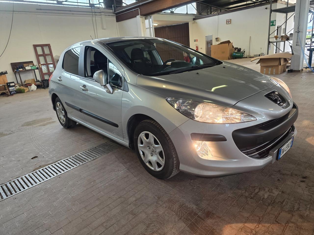 Peugeot 308 1.4 VTi 95CV perfetta e garantita 12 mesi