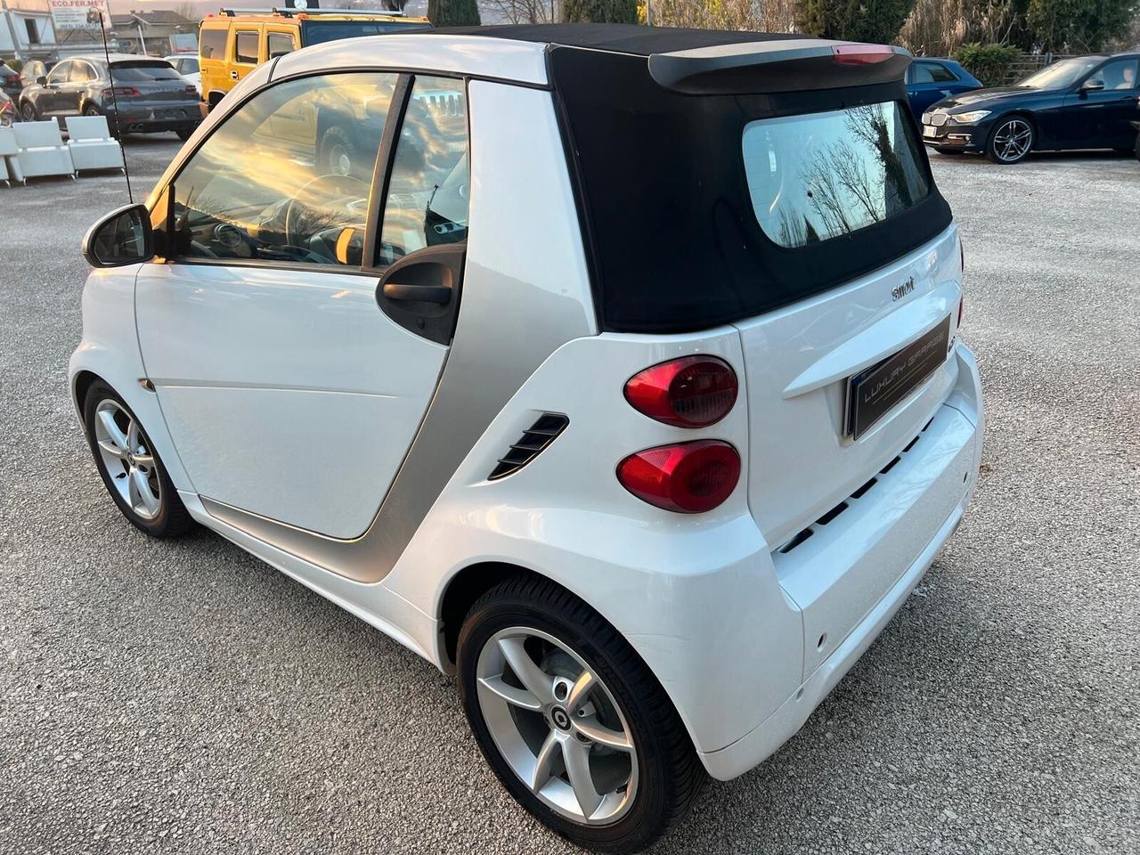 Smart ForTwo 1000 52 kW MHD cabrio pulse