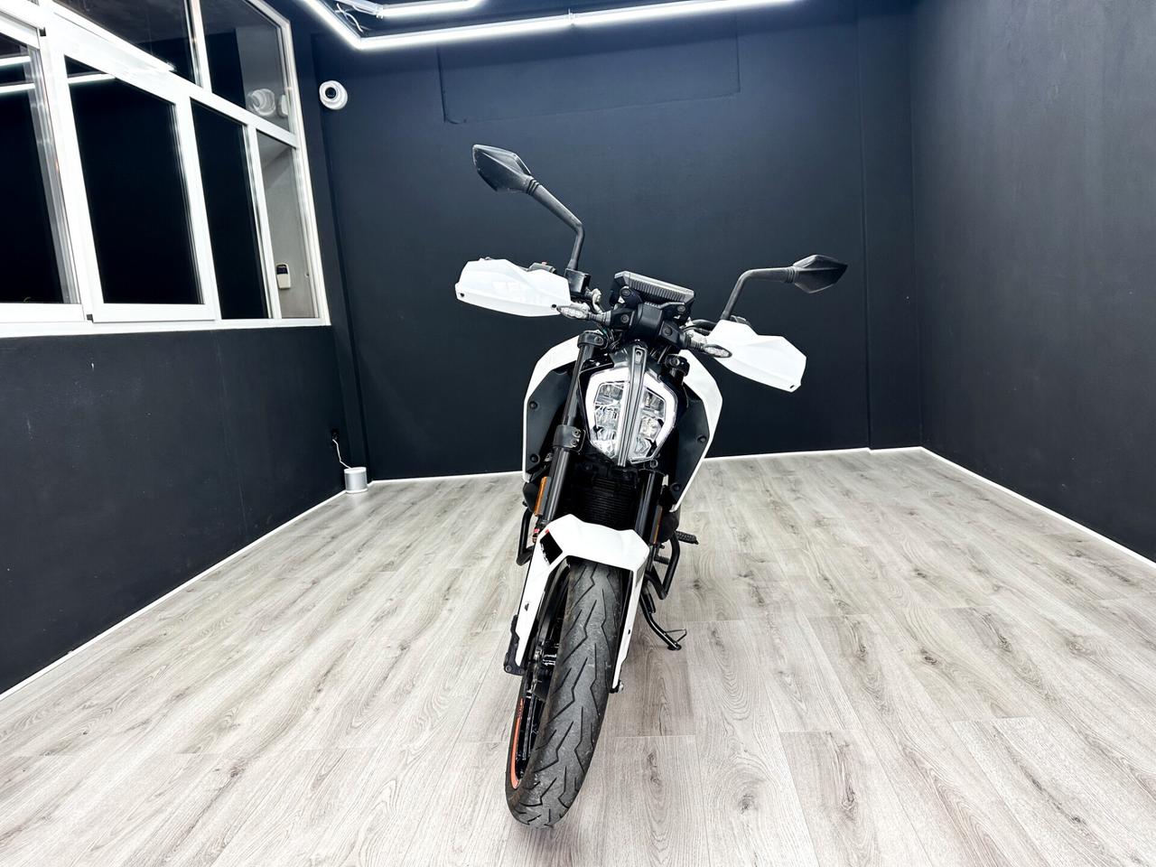 KTM Duke 125 ABS