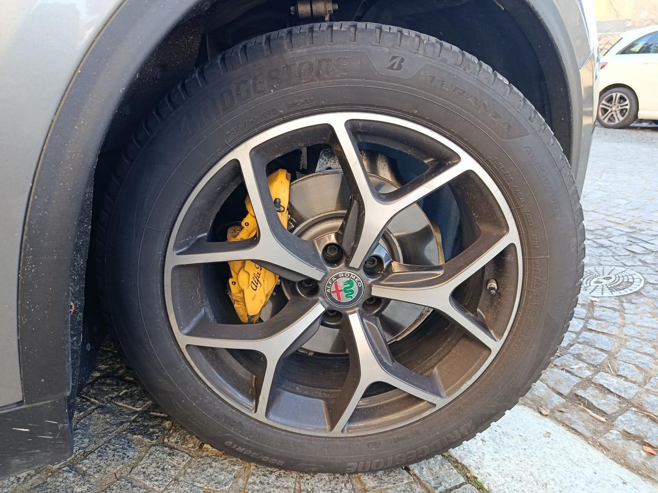 Alfa Romeo Stelvio Sprint 2.2 #8429