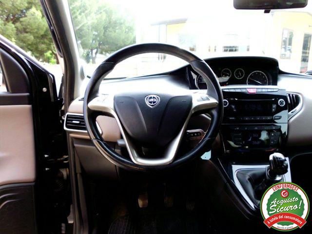 LANCIA Ypsilon 0.9 TwinAir 85 CV 5 porte Metano Ecochic Elle