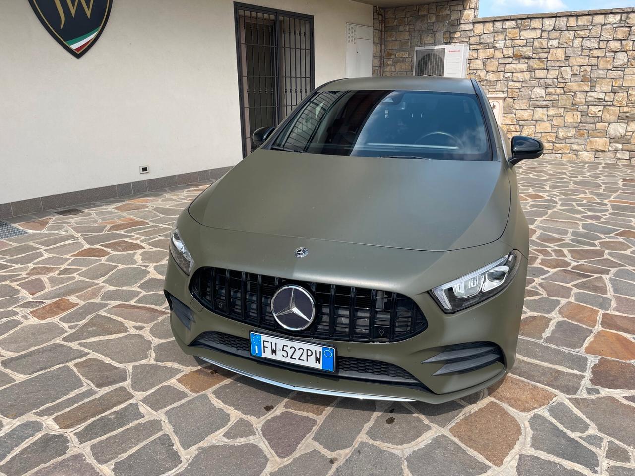 Mercedes-benz A 180 Automatic Premium AMG