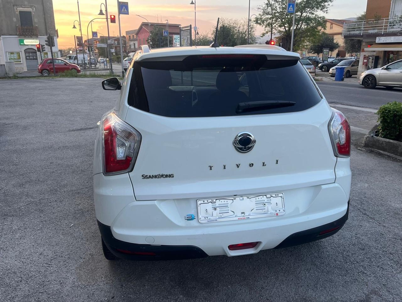 SSANGYONG TIVOLI 1.6D