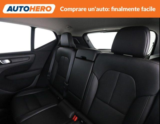 VOLVO XC40 T3 Momentum Pro