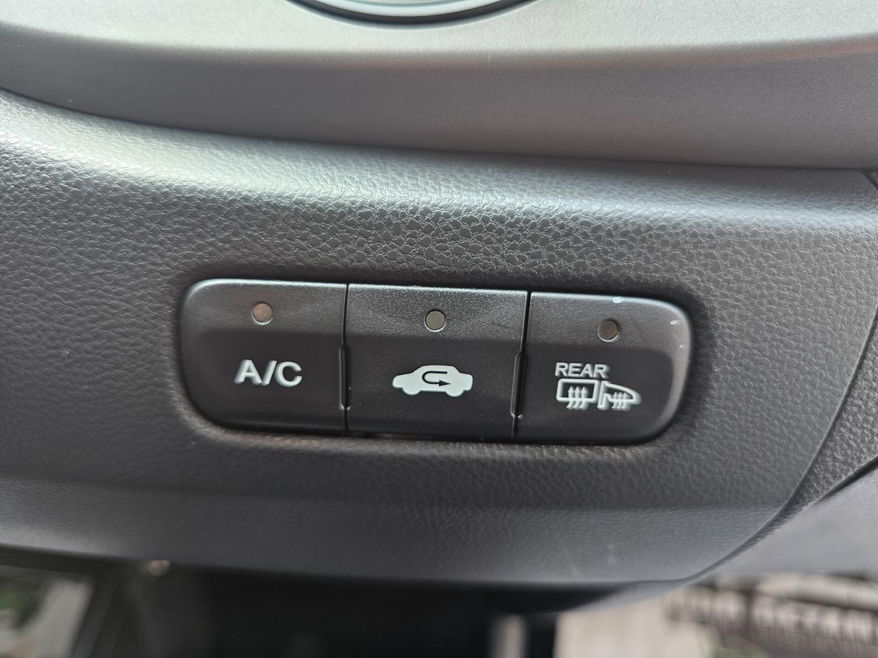 Honda Jazz 1.2 Benzina - Neopatentati