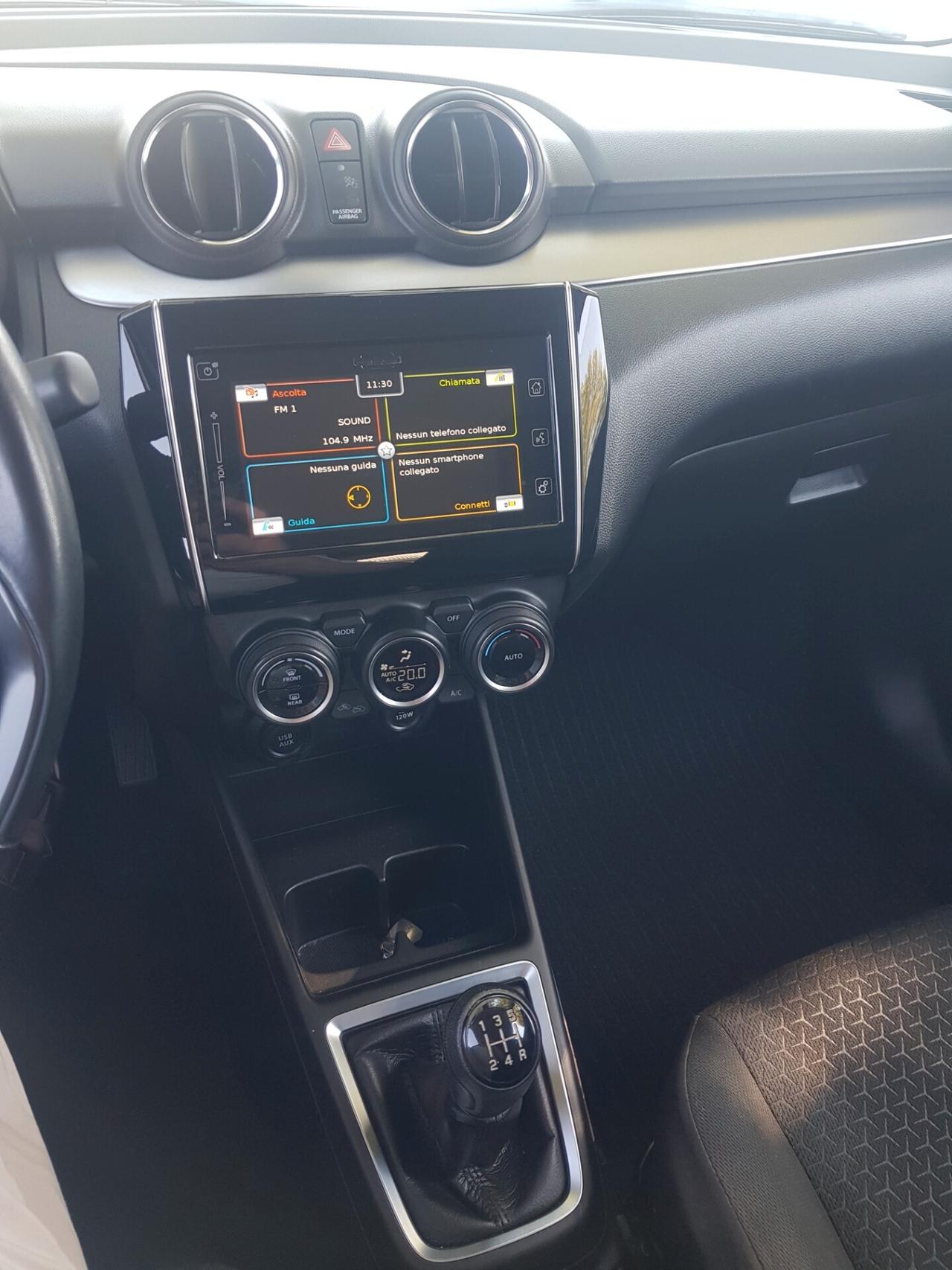 Suzuki Swift 1.2 Hybrid Top