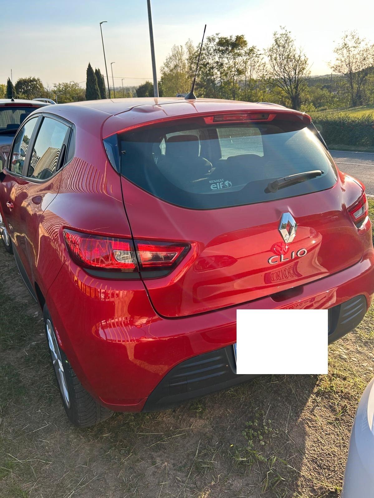 Renault Clio 1.2 75CV 5 porte Life ok neo patentati