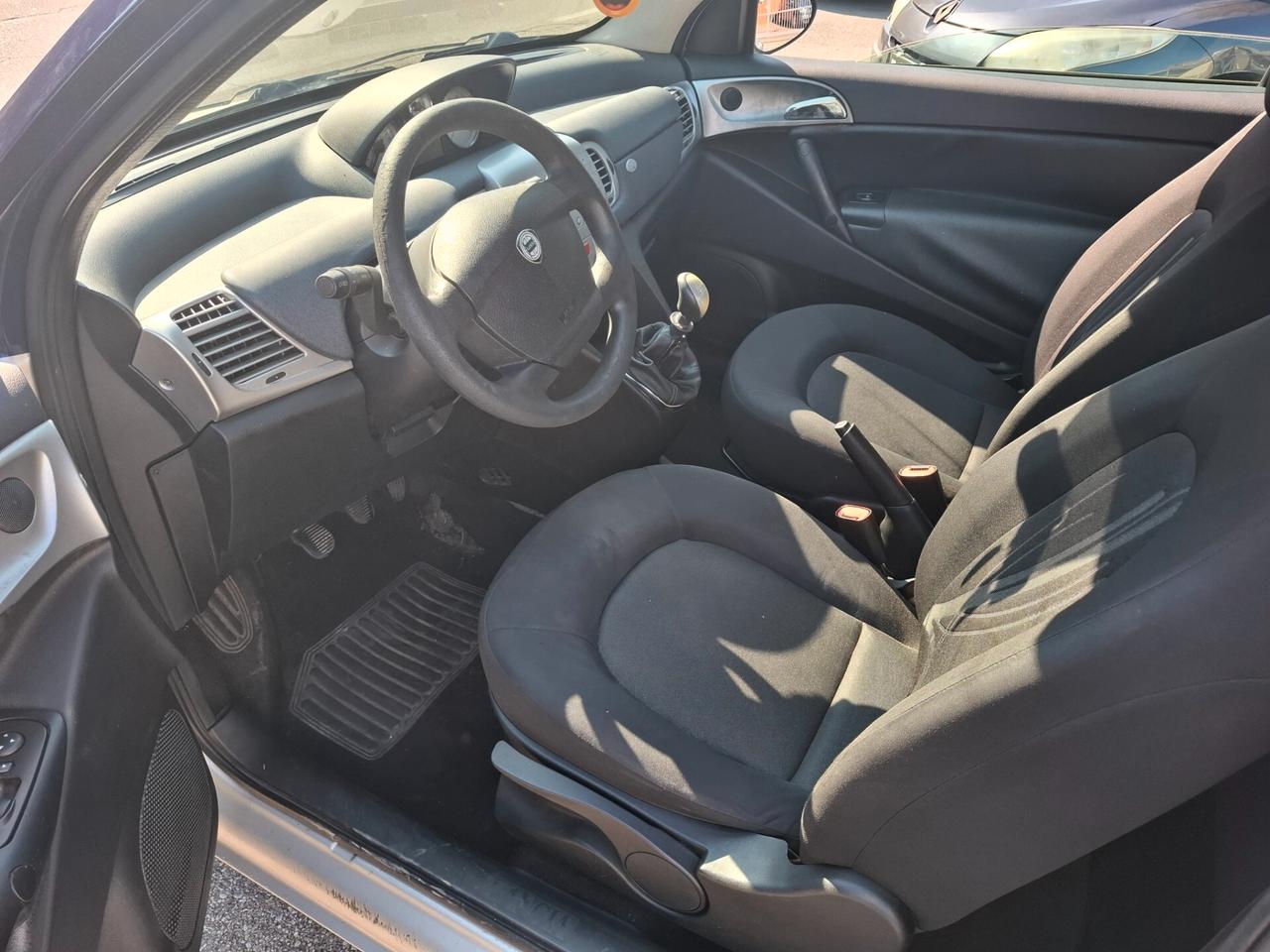 Lancia Ypsilon 1.4 Passion