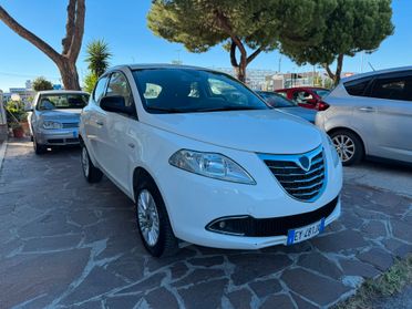 Lancia Ypsilon 0.9 TwinAir 85 CV 5 porte Metano Ecochic Gold