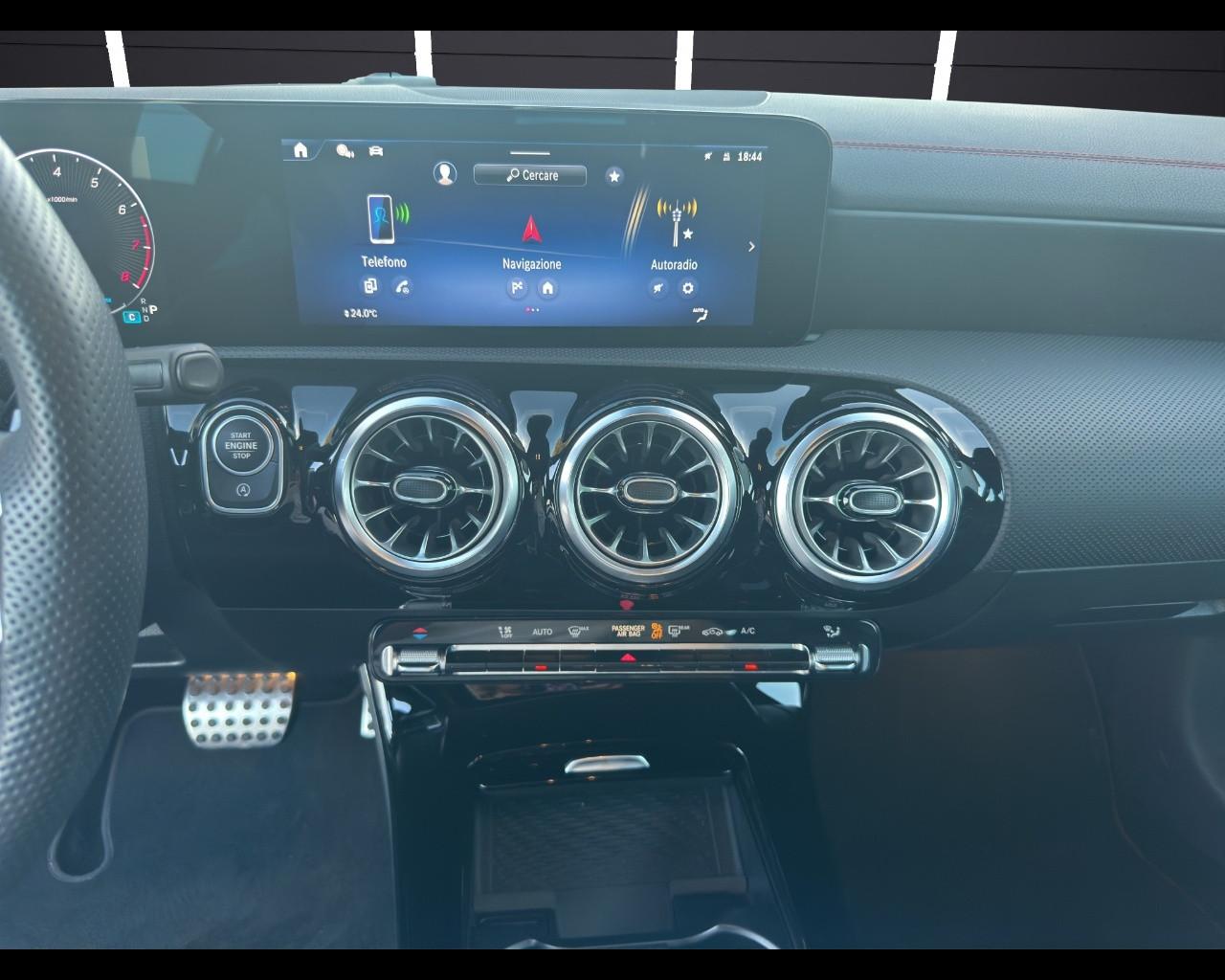 Mercedes-Benz CLA S.Brake (X118) - CLA 180 Automatic Shooting Brake AMG Line Premium Plus