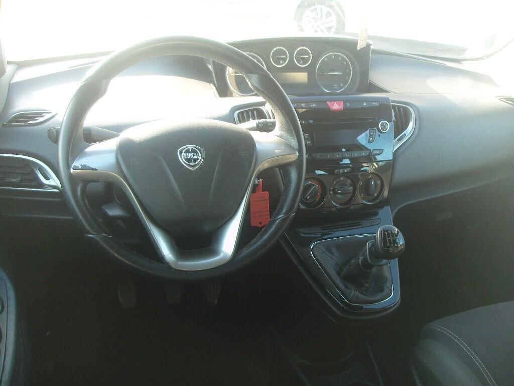 Lancia Ypsilon 1.2 69 CV 5 porte S&S Gold - 2014