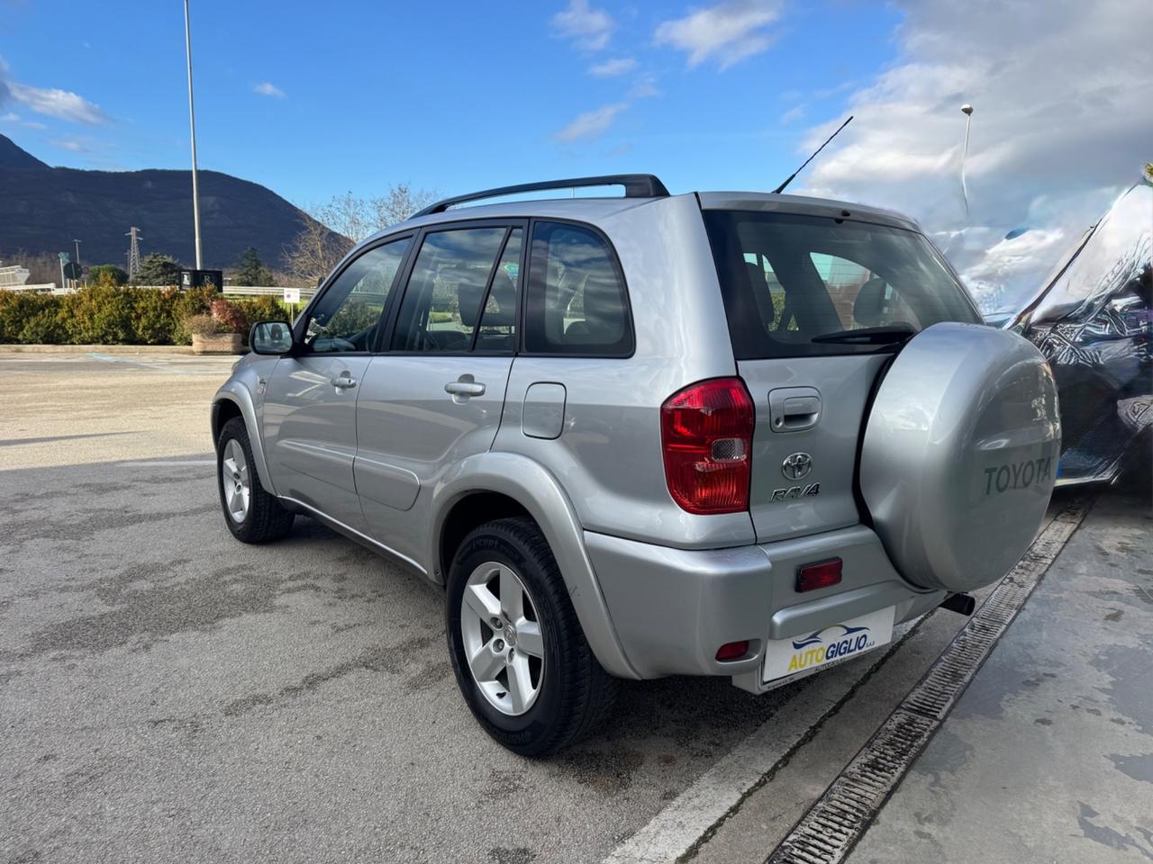 Toyota RAV 4 RAV4 2.0 Tdi D-4D 5 porte Sol