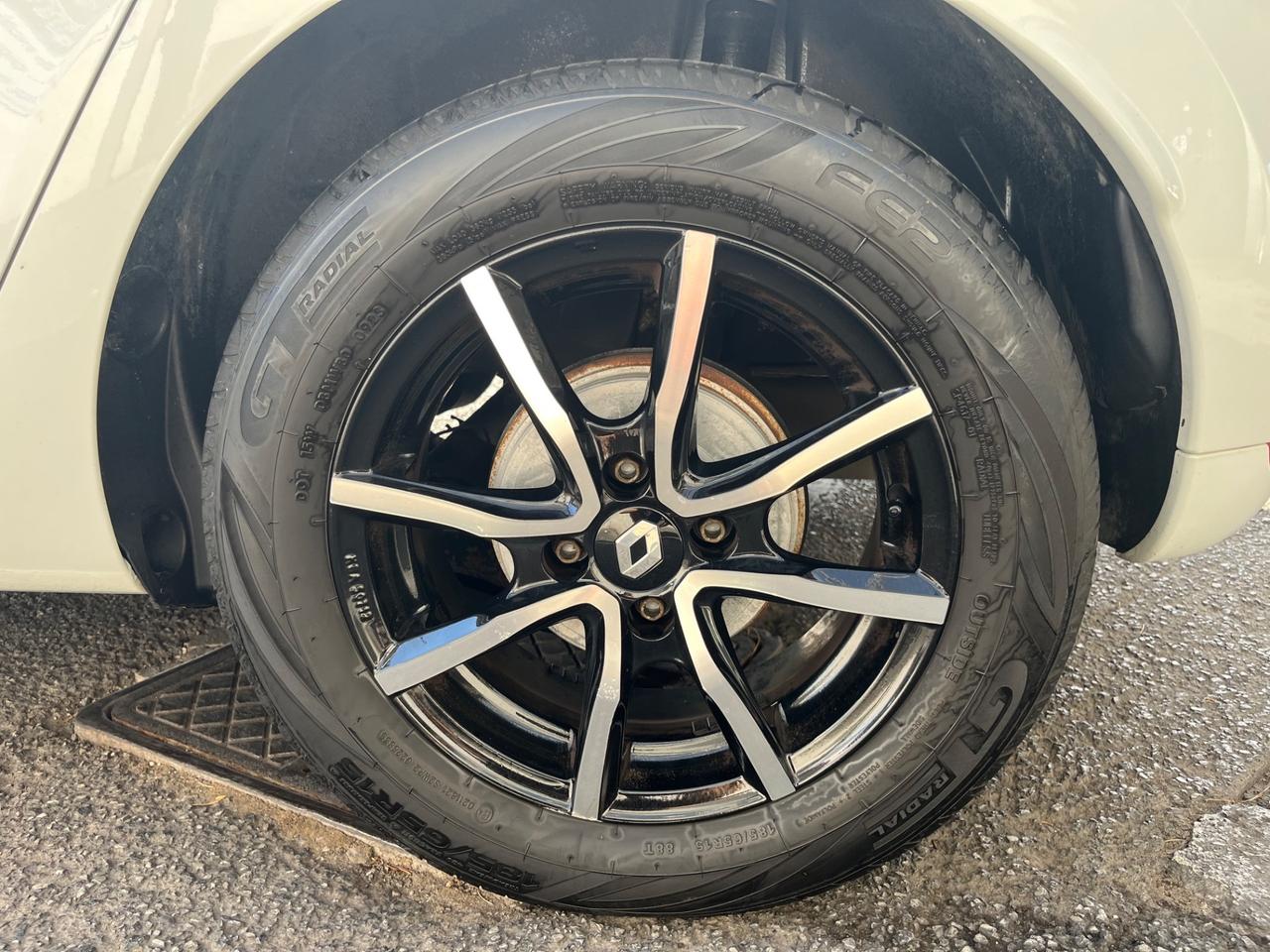 RENAULT CLIO FINE 2018 FULL OPTIONAL A.F.F.A.R.E