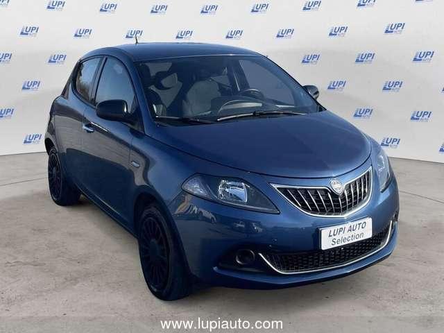 Lancia Ypsilon 1.0 firefly hybrid Silver s&s 70cv