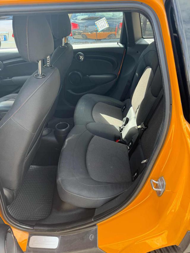 MINI Cooper 1.5 5 porte