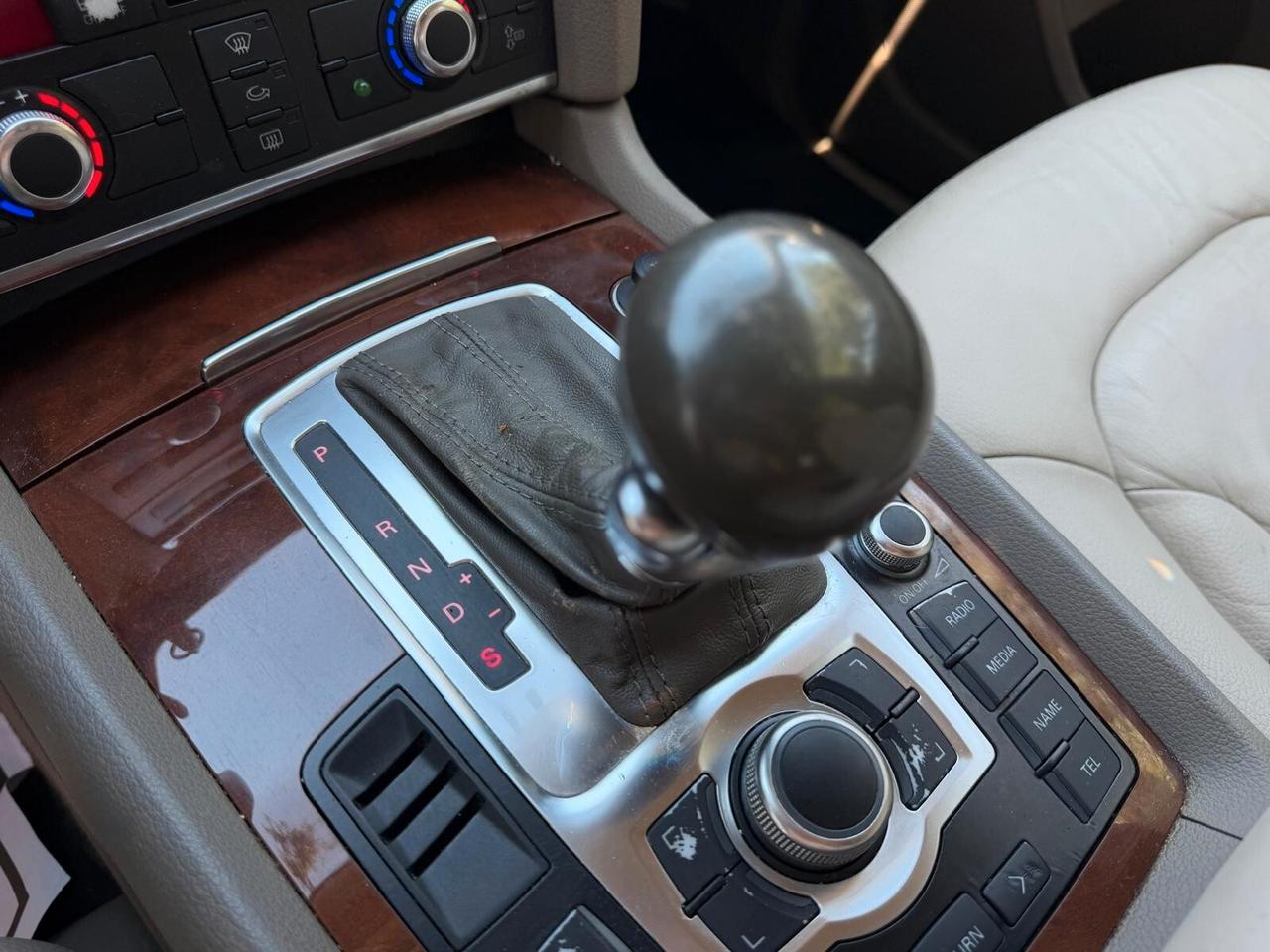 Audi Q7 3.0 V6 TDI 233CV quattro tiptronic NO SUPER BOLLO - 7 POSTI