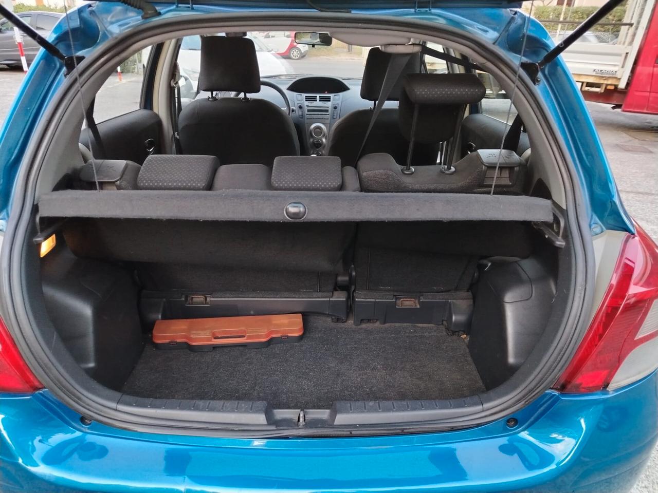 Toyota Yaris 1.0 5 porte Sol