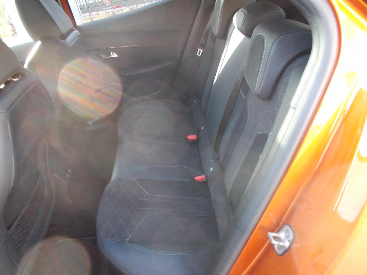 Peugeot 2008 PureTech 155 S&S EAT8 GT Pack