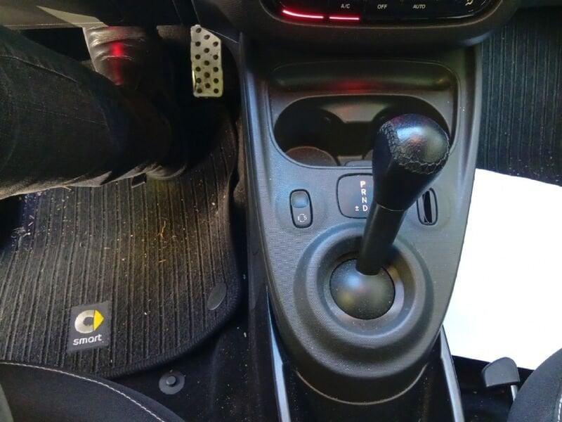 smart fortwo III 2015 0.9 t Passion 90cv twinamic my18
